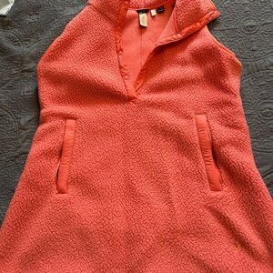 Indygena coral fleece tunic vest size xl